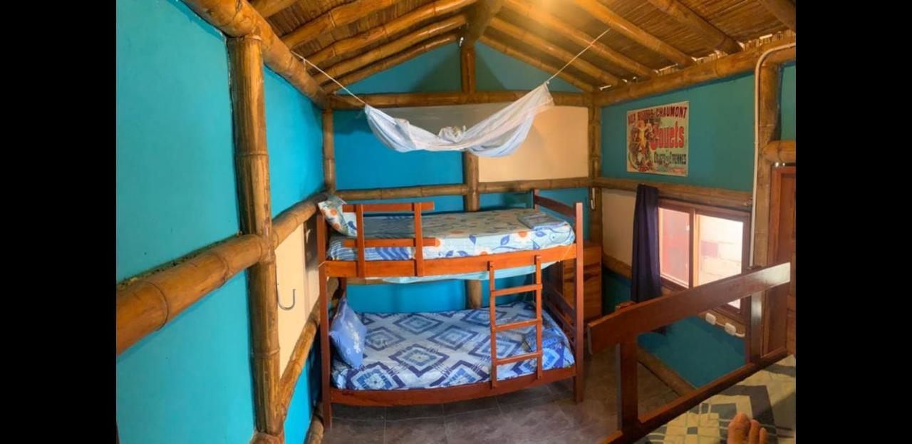 My Little House Surf&Backpacker Hostel Монтаньита Экстерьер фото