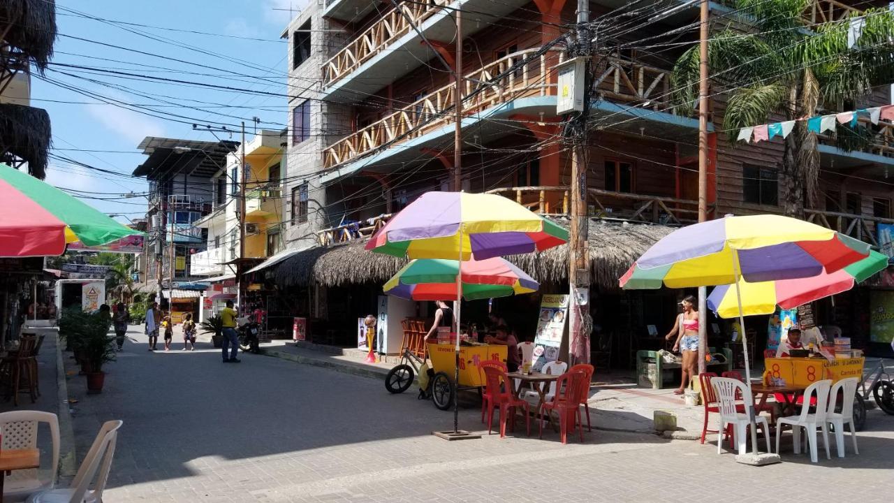 My Little House Surf&Backpacker Hostel Монтаньита Экстерьер фото